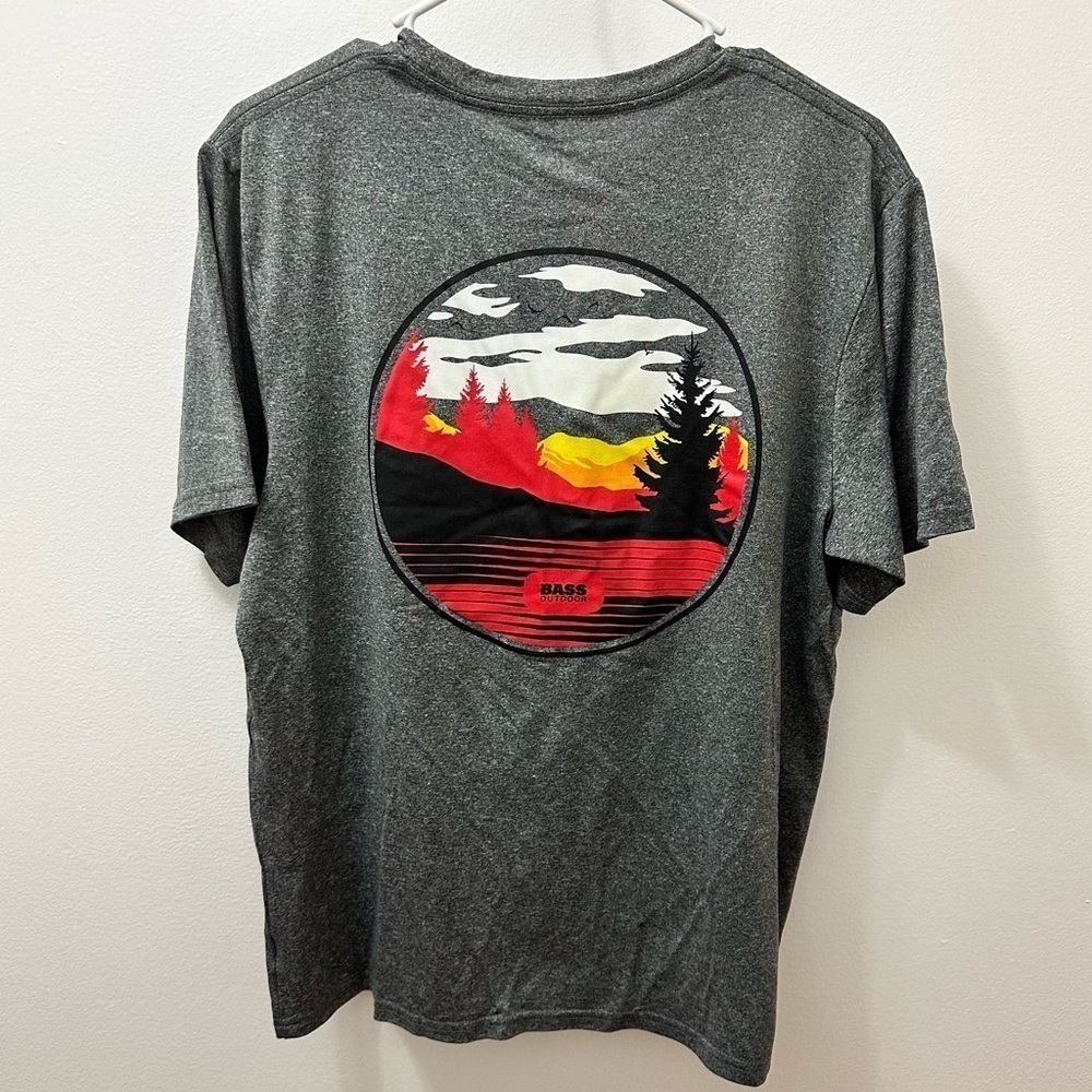 OUTDOOR BASS Men’s Short Sleeve T-Shirt Size medium